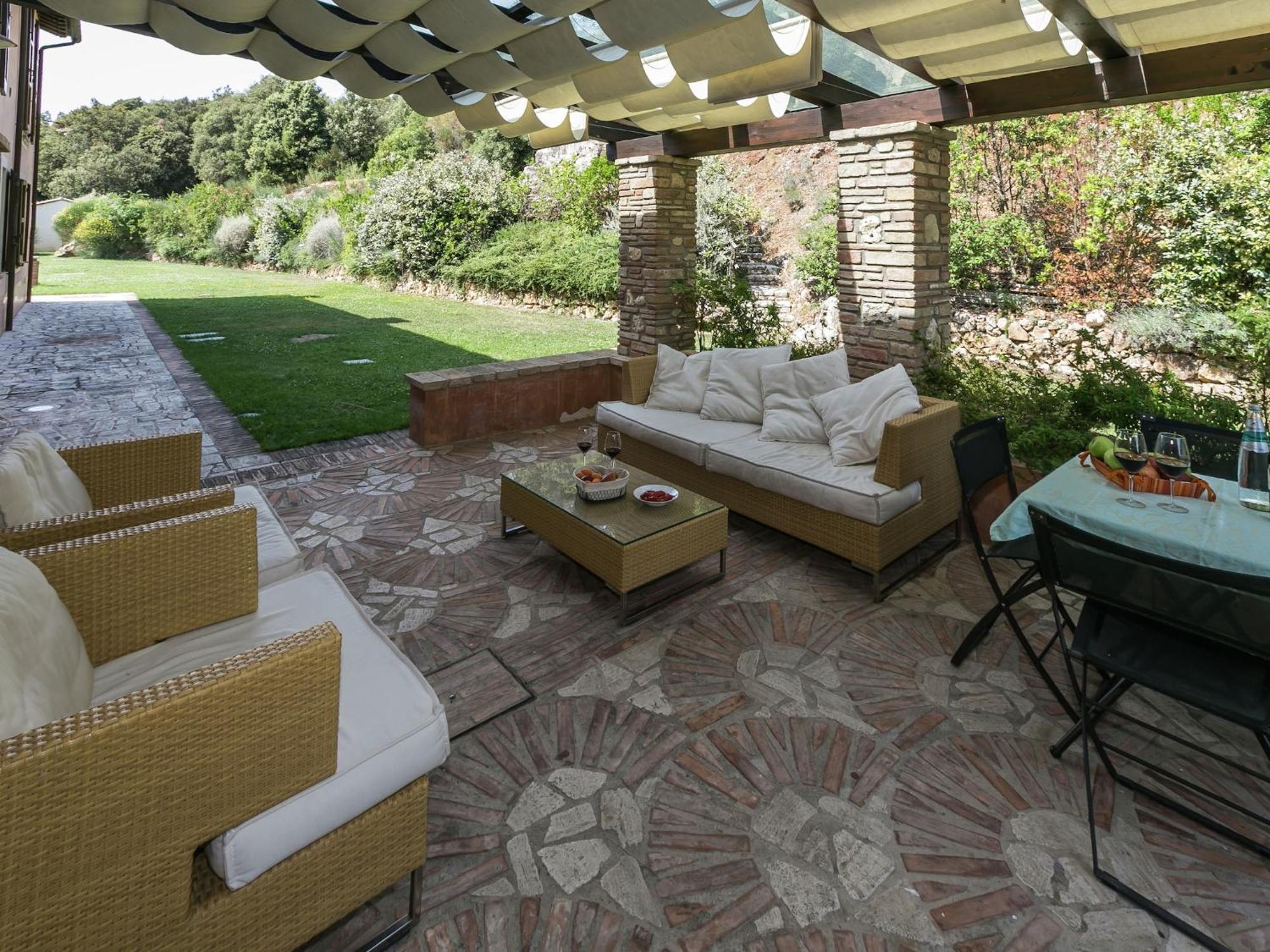 Elegant Apartment Only 1 Hour From Rome Narni Bagian luar foto