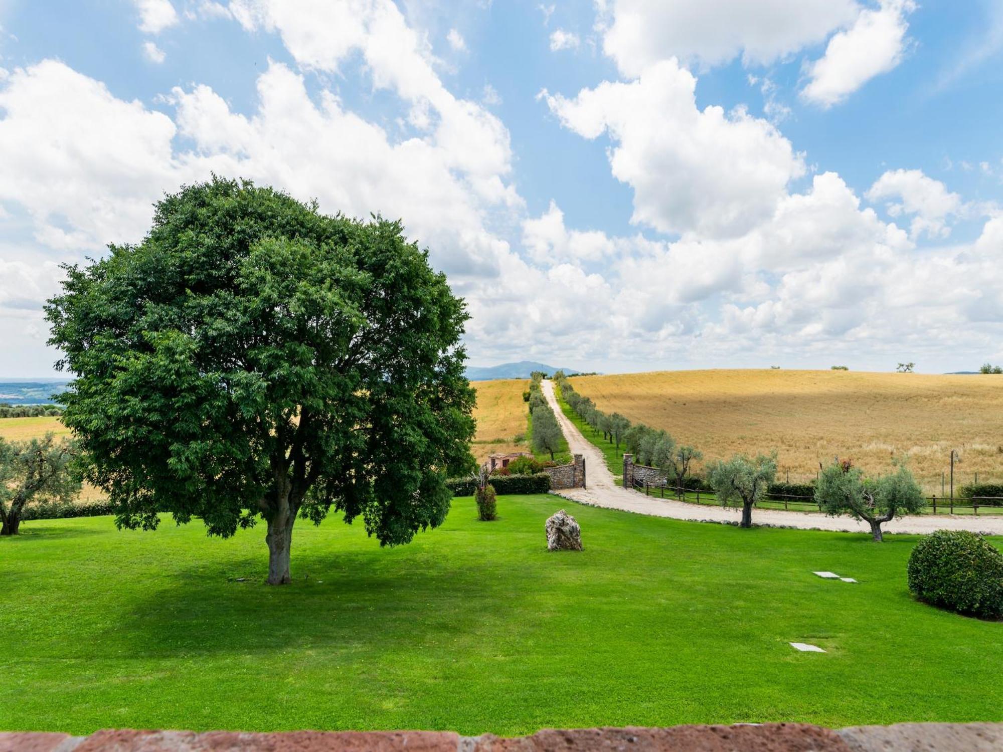 Elegant Apartment Only 1 Hour From Rome Narni Bagian luar foto