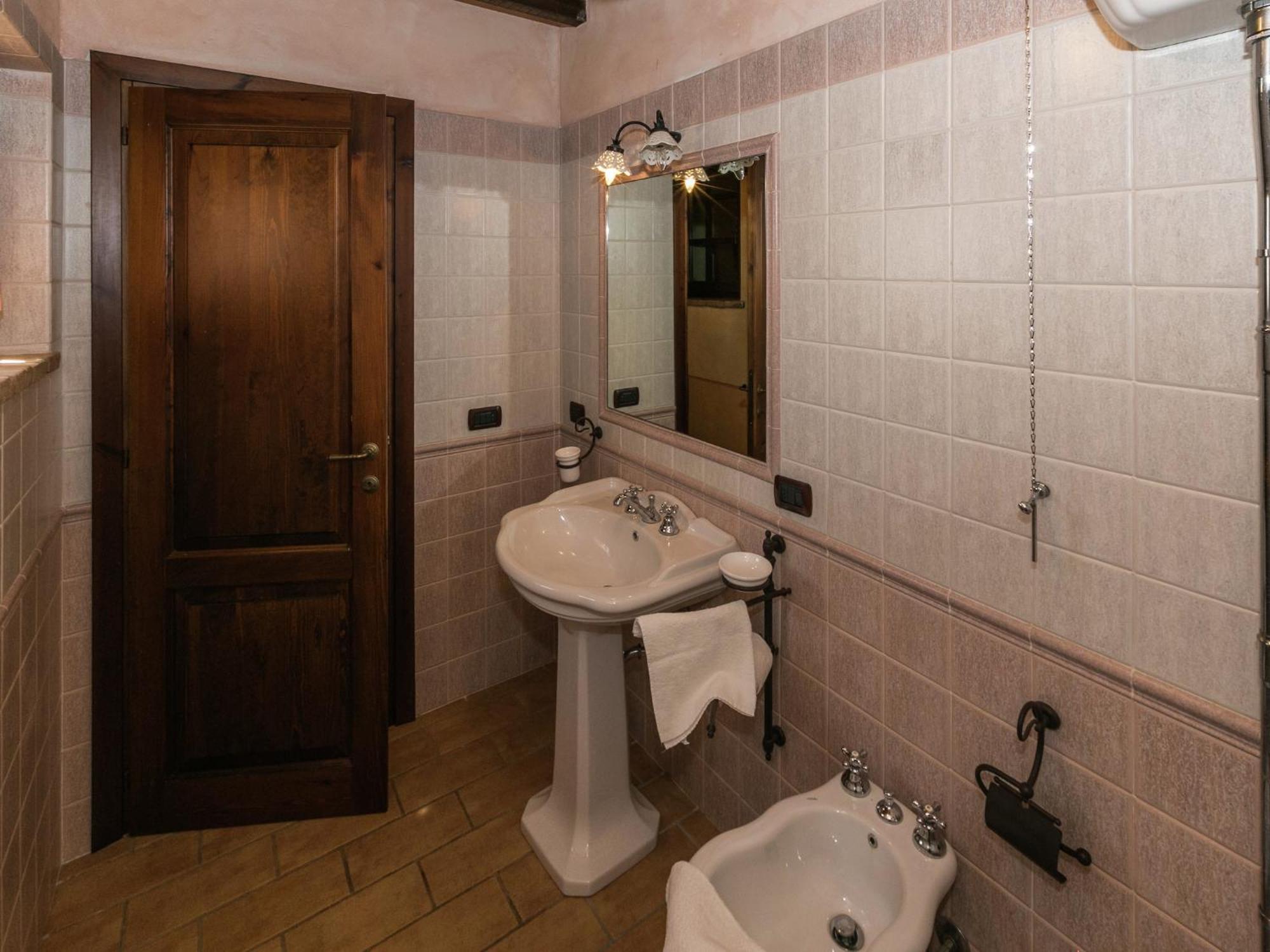Elegant Apartment Only 1 Hour From Rome Narni Bagian luar foto